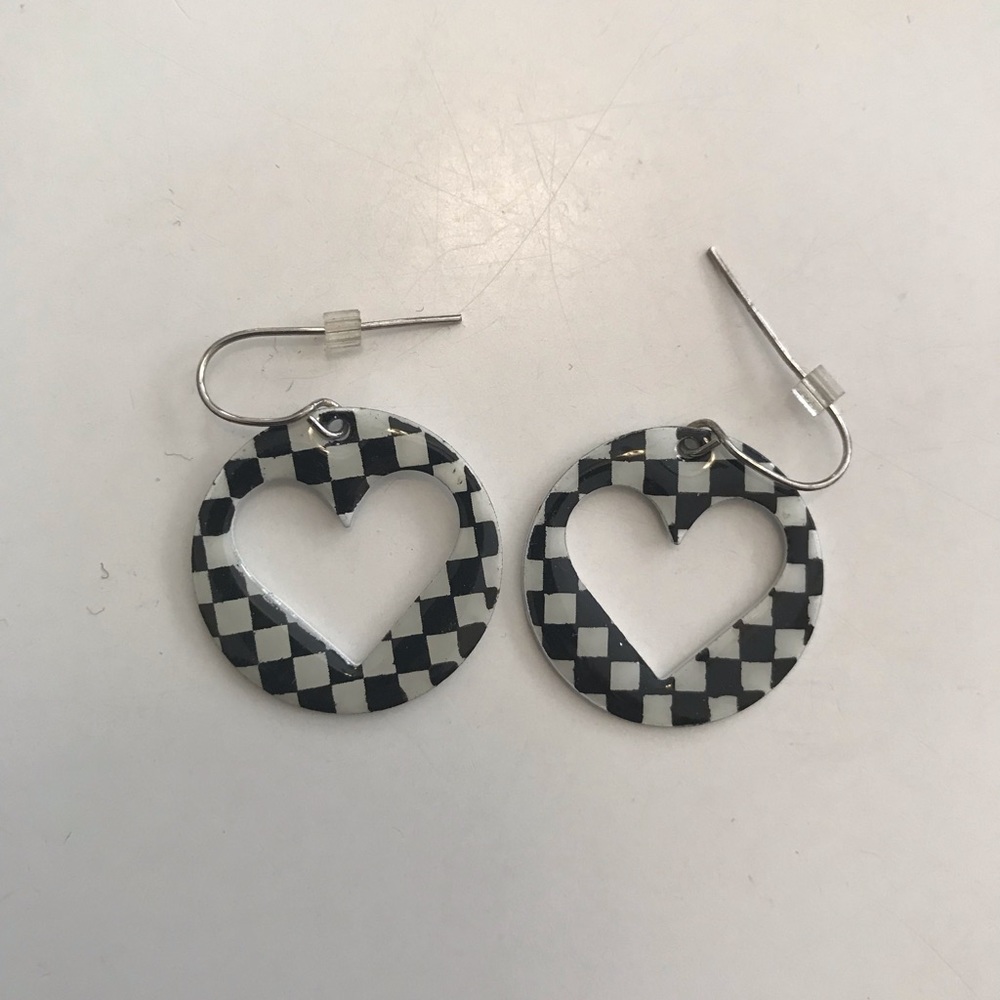 NBW!  Hearts and checkers dangling earrings